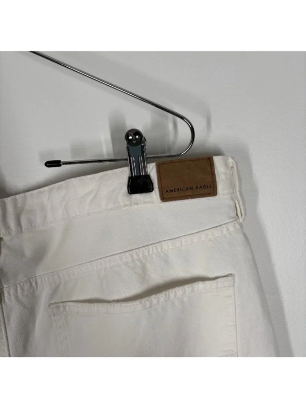 American Eagle Women 18 White Denim Distressed Highest Rise Baggy Shorts NWT